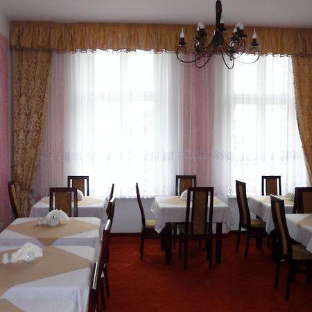 Hotelik Parkowy Legnica Exterior foto